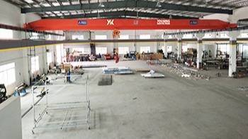 友昆標識生產基地內景